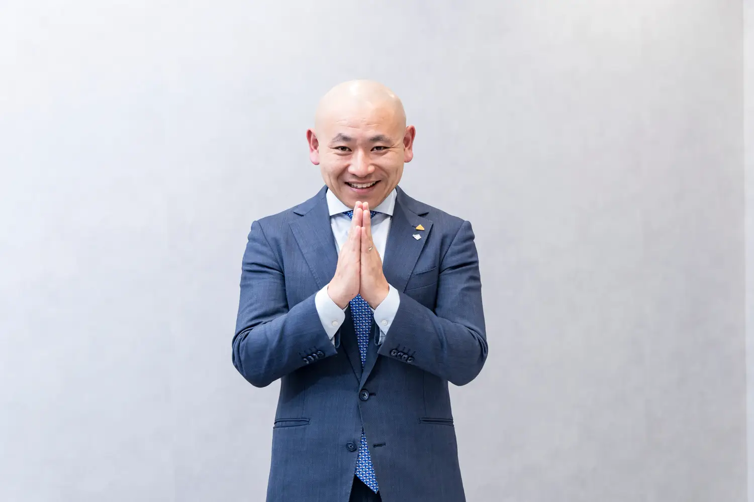 時 昴